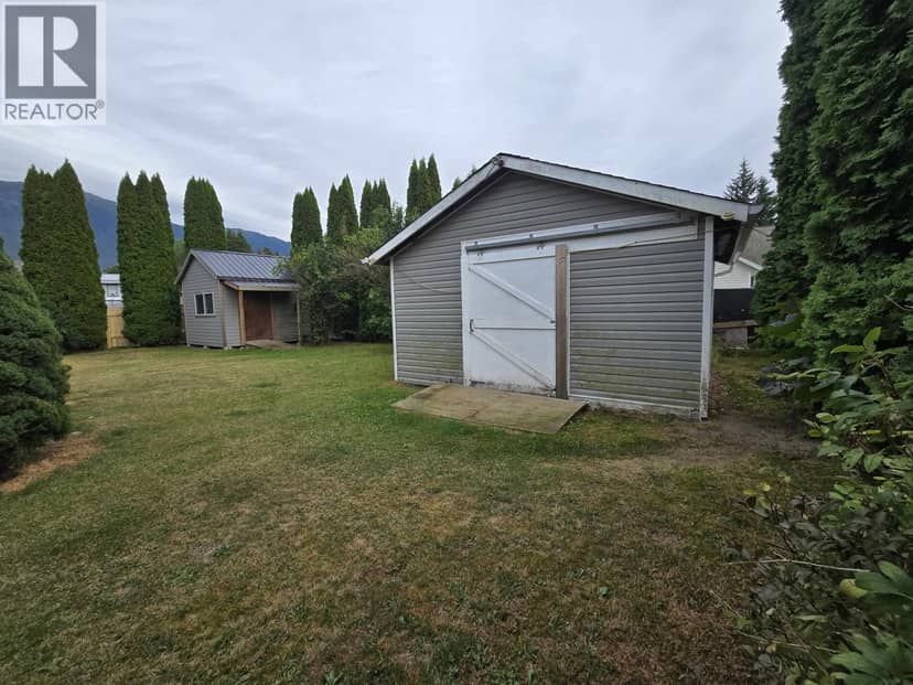 3653 HAWTHORNE AVENUE, Terrace, photo 4