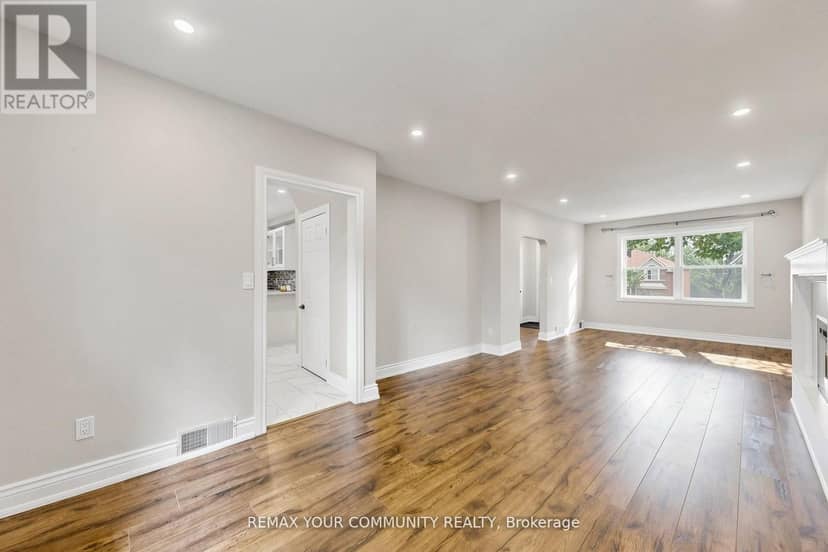 22 Havenridge Drive, Toronto, photo 5