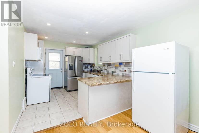 236 Parkdale Avenue S — photo 12 of 40