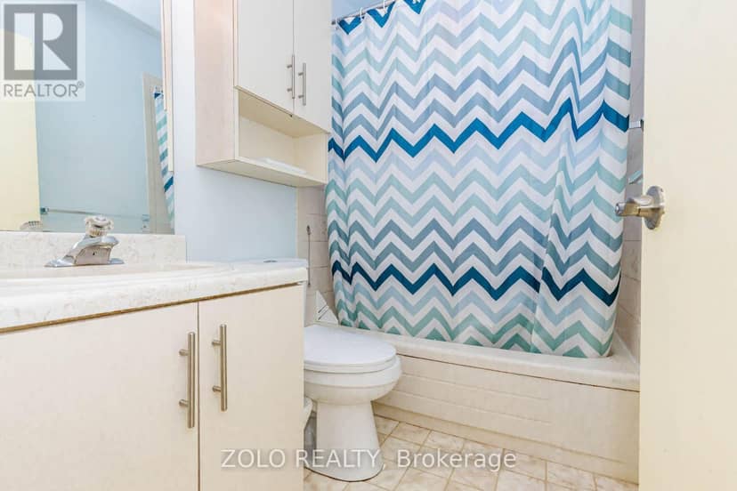 236 Parkdale Avenue S — photo 22 of 40