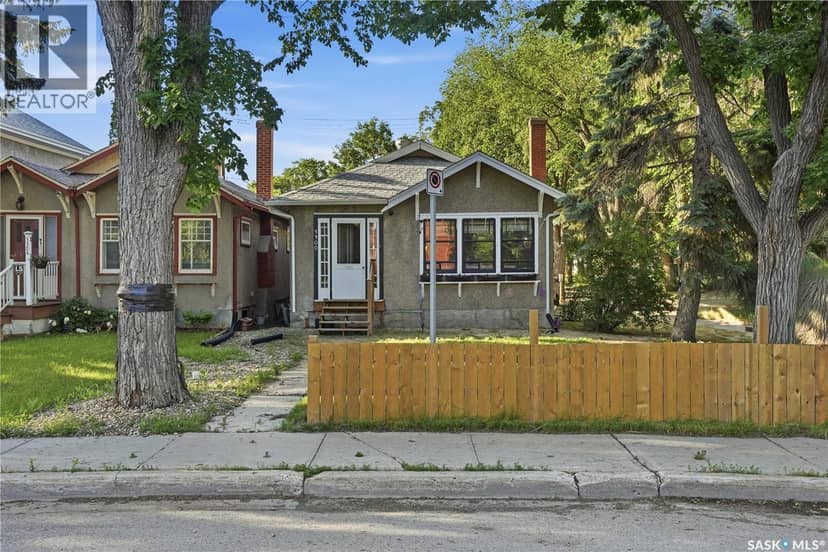 3300 Victoria AVENUE, Regina