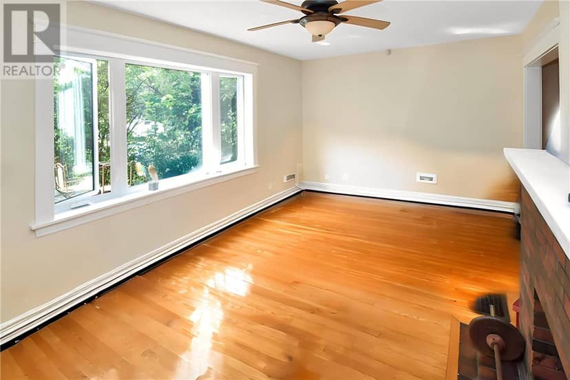 320 Nelson Street — photo 13 of 40