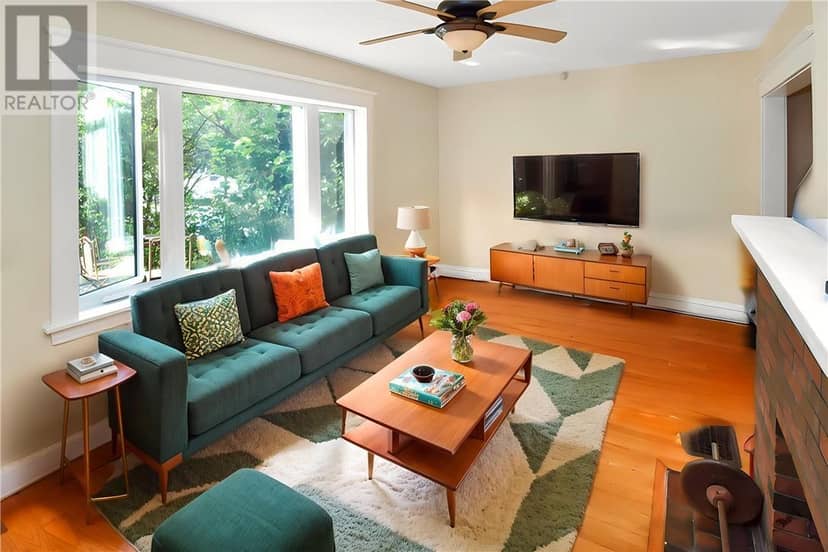 320 Nelson Street — photo 15 of 40