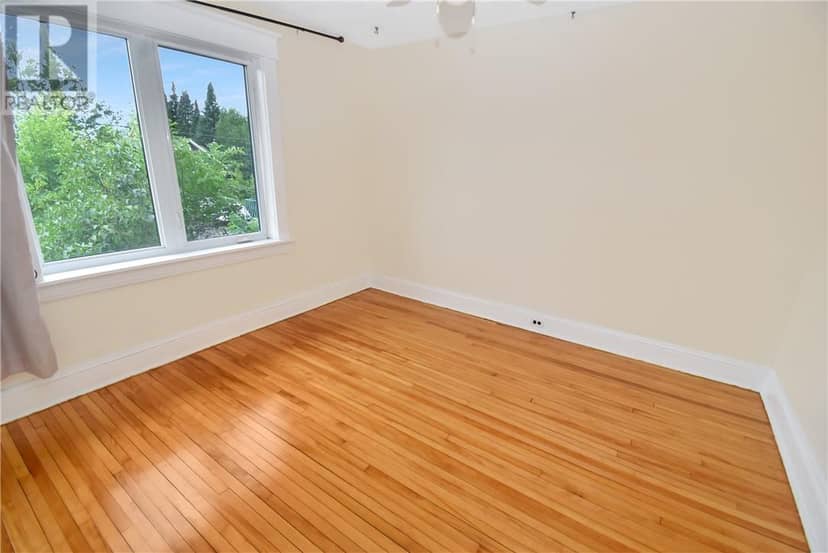320 Nelson Street — photo 20 of 40