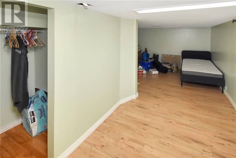 320 Nelson Street — photo 26 of 40