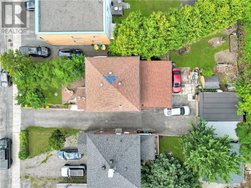 320 Nelson Street — photo 5 of 40