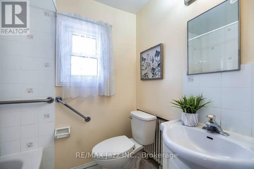 150 Verdun Road — photo 22 of 28