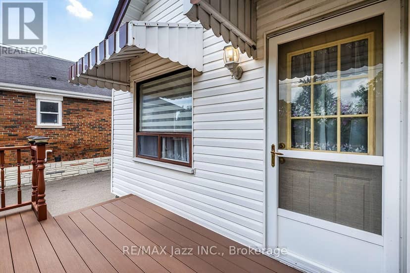 150 Verdun Road — photo 7 of 28