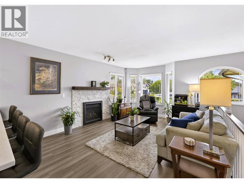 20485 120B AVENUE, Maple Ridge, photo 2