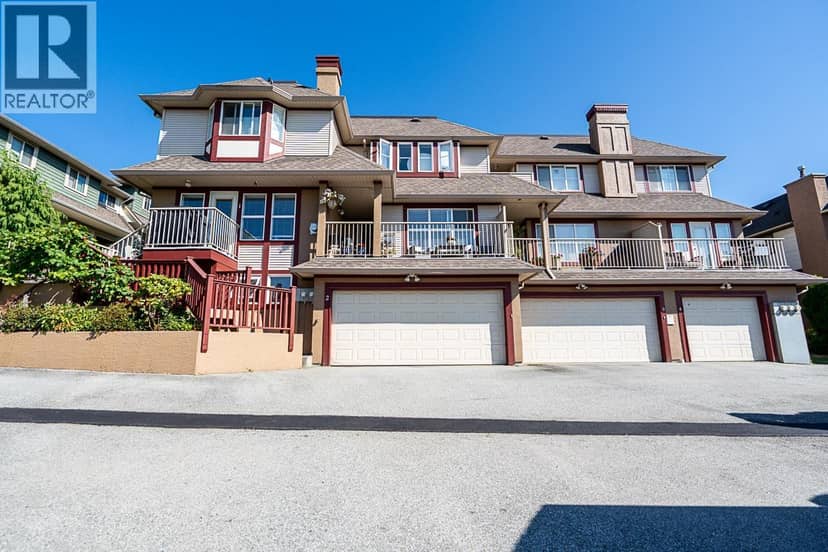 2 1130 Hachey Avenue, Coquitlam, photo 2