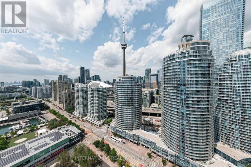 PH4 - 218 Queens Quay W — photo 1 of 40