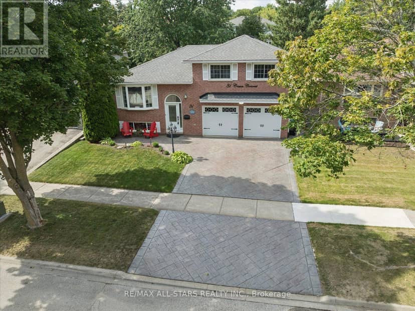 31 Crown Crescent — photo 3 of 40