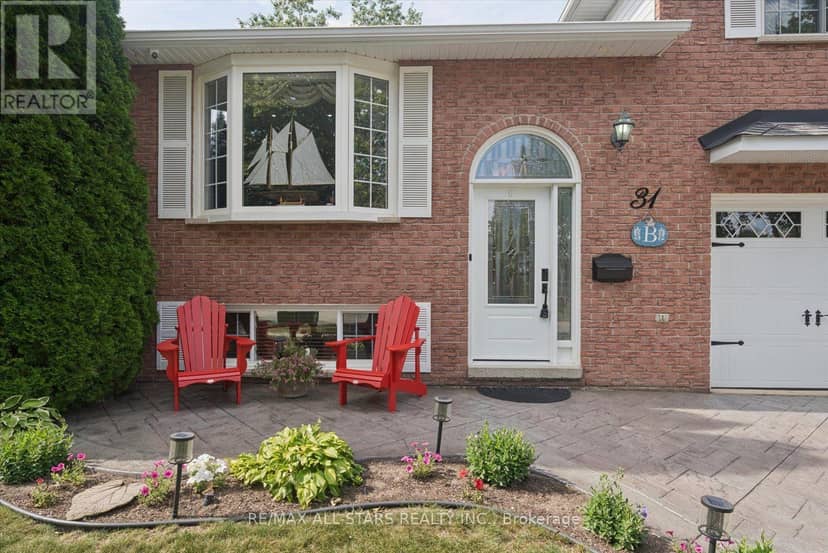 31 Crown Crescent — photo 4 of 40