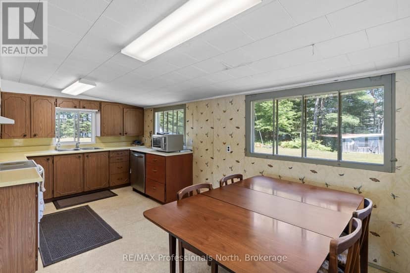 1014 Log Cabin Lane — photo 10 of 40