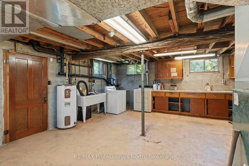 1014 Log Cabin Lane — photo 23 of 40