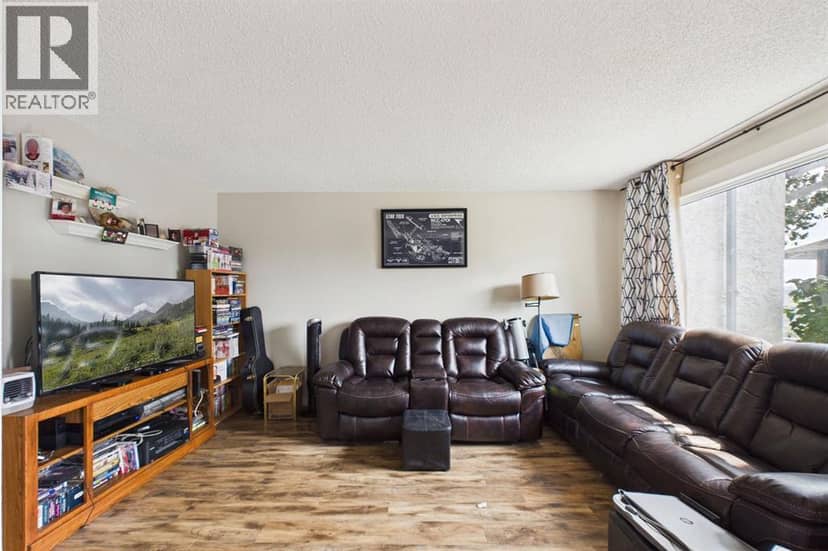 24, 800 Bowcroft Place — photo 9 of 30