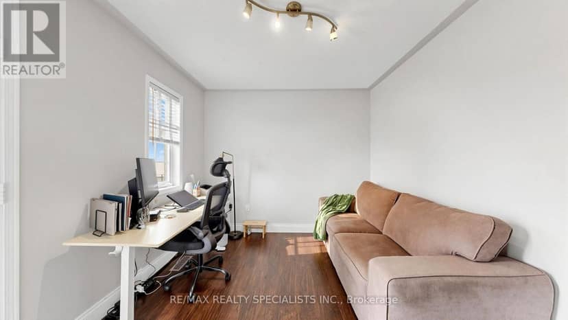 176 Royal Valley Drive — photo 33 of 40