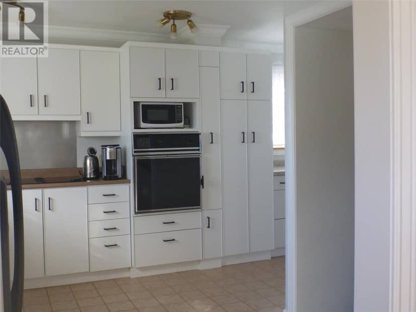 221 Marine Drive — photo 21 of 40