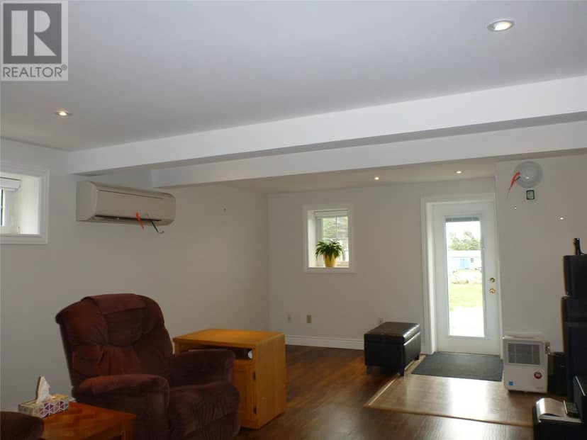 221 Marine Drive — photo 38 of 40