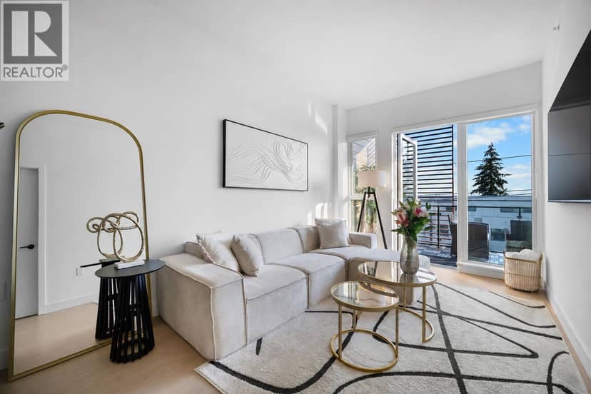 454 422 E 3RD STREET, North Vancouver