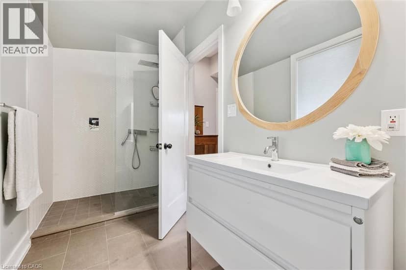 647 BRANT-WATERLOO Road — photo 23 of 40