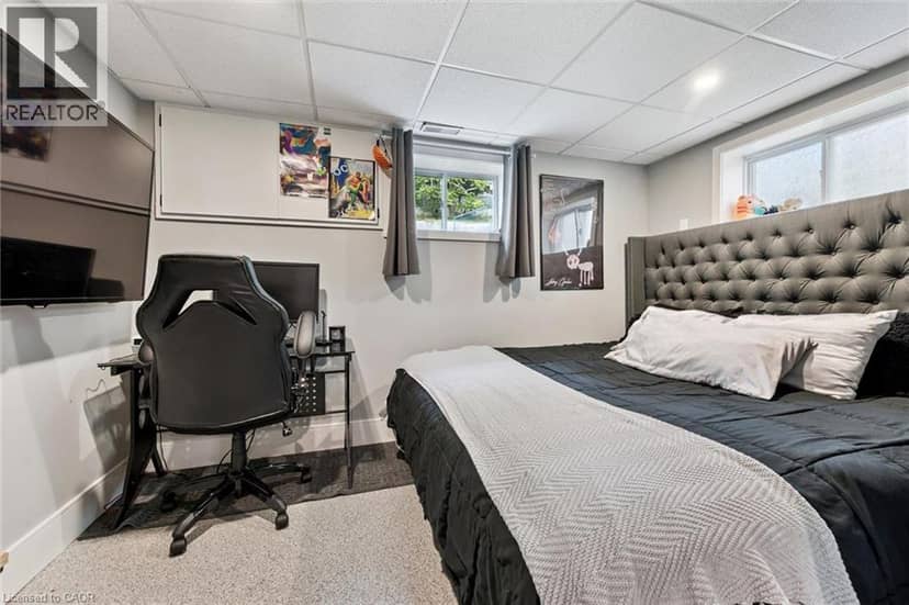 647 BRANT-WATERLOO Road — photo 34 of 40