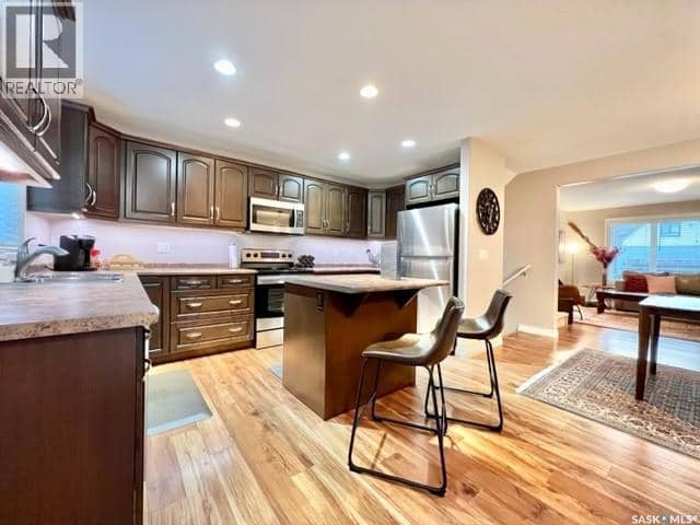 1516 Edward AVENUE — photo 10 of 31