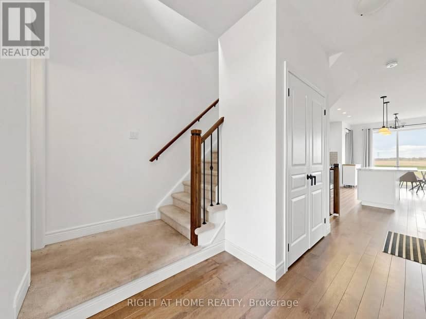 22 Sparrow Crescent — photo 20 of 40