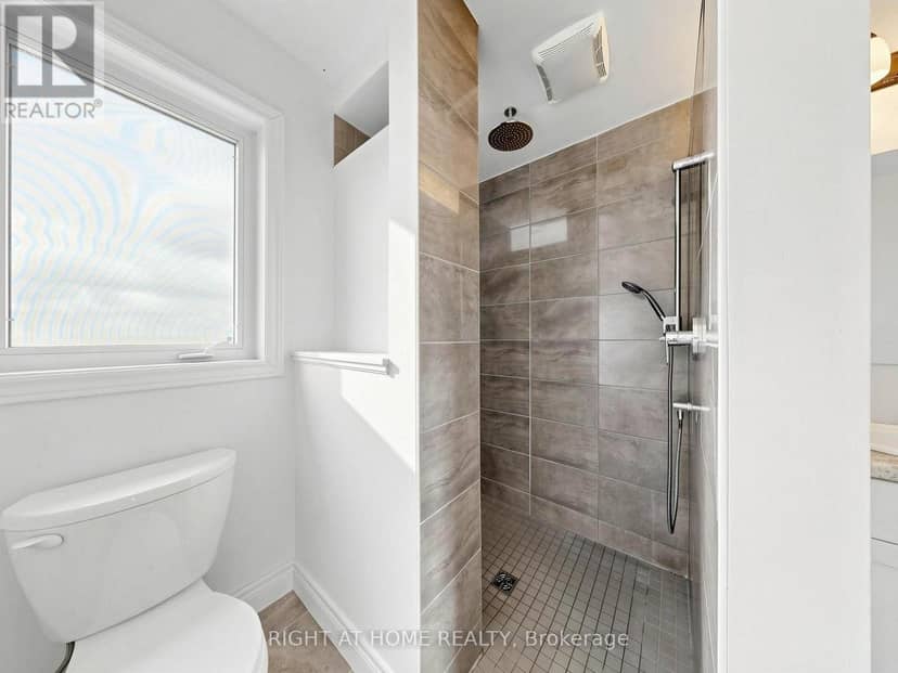 22 Sparrow Crescent — photo 26 of 40