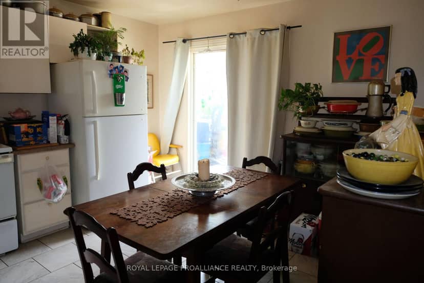 60 Wallbridge Crescent — photo 22 of 40