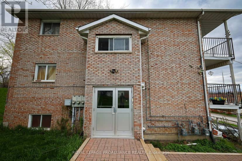 60 Wallbridge Crescent — photo 2 of 40