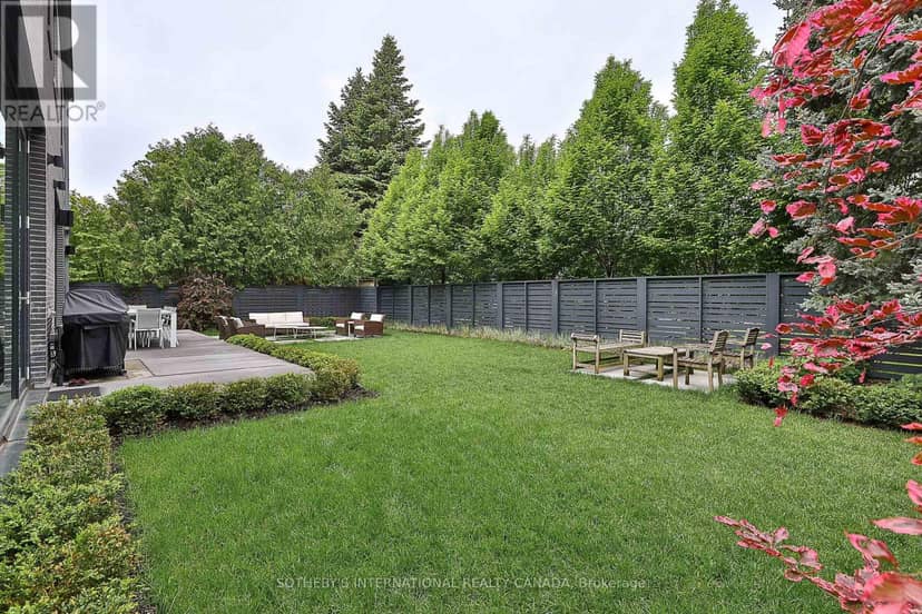 108 Stratford Crescent — photo 26 of 26