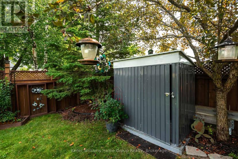 16 Althorp Drive — photo 12 of 40