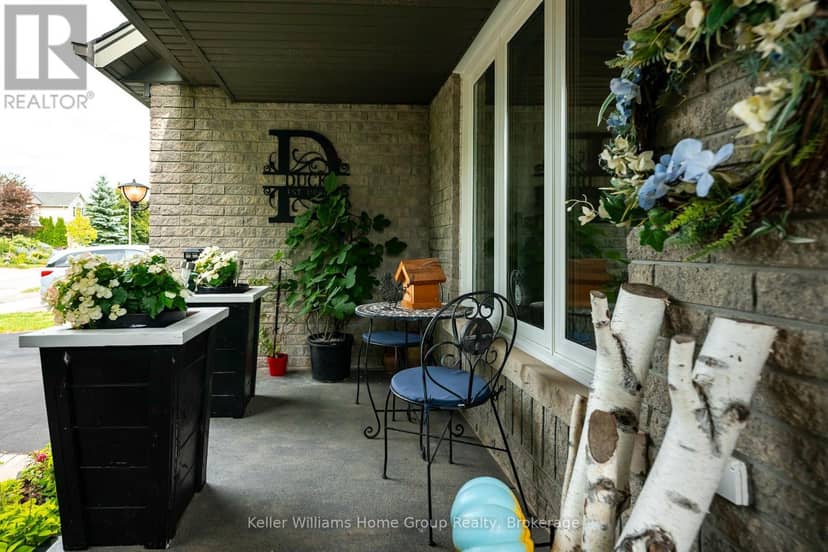 16 Althorp Drive — photo 5 of 40