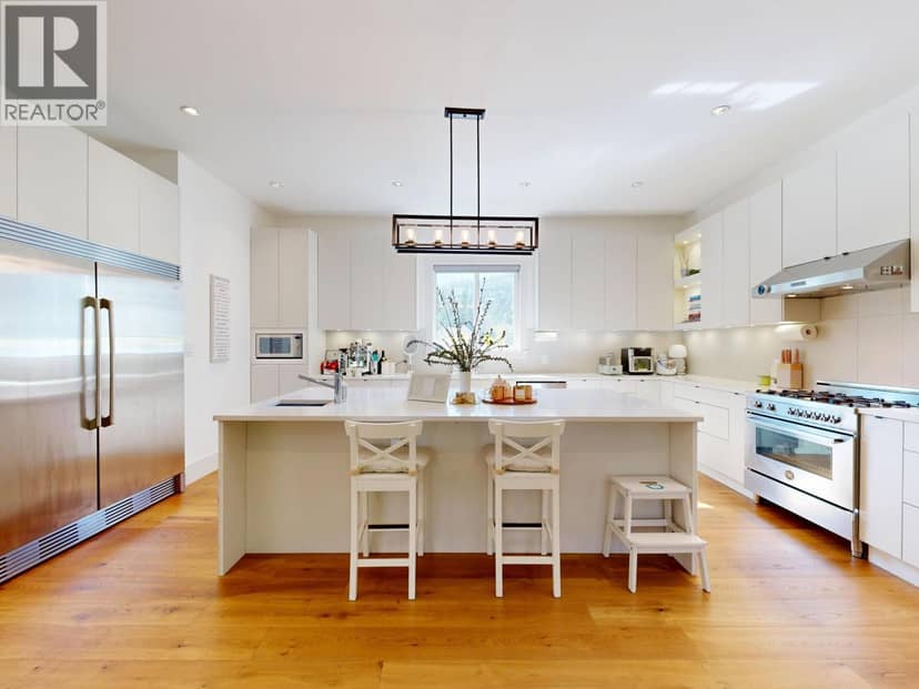 52 3295 SUNNYSIDE ROAD, Anmore