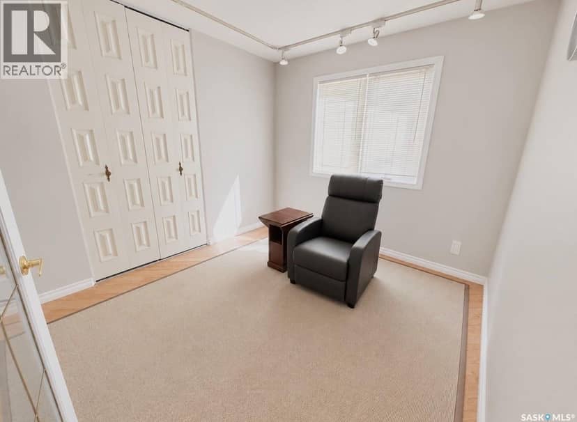 204 Brownlee STREET, Herbert, photo 6