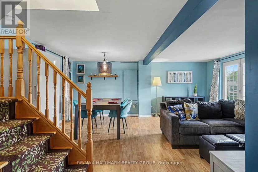 8784 15 Highway — photo 4 of 40