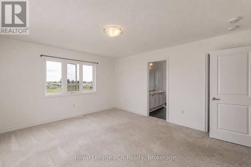 444 Vandusen Avenue — photo 17 of 33