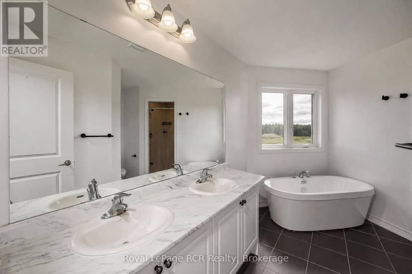 444 Vandusen Avenue — photo 18 of 33