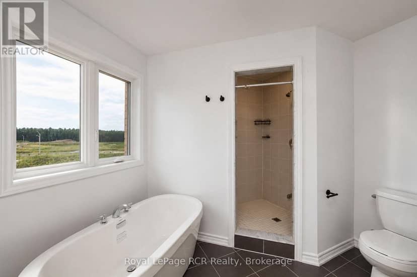 444 Vandusen Avenue — photo 19 of 33