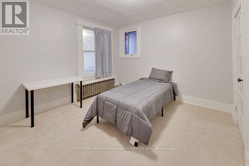 131 Lauder Avenue — photo 20 of 40