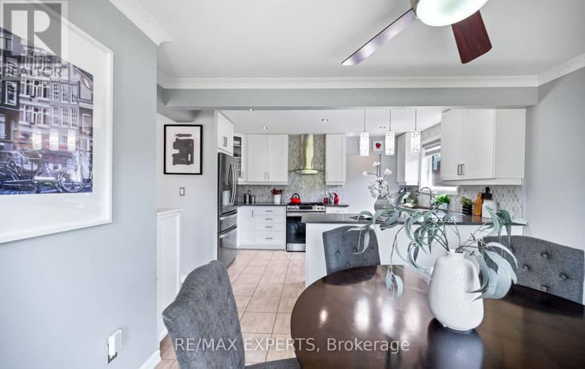 7 Goodwood Road — photo 11 of 40