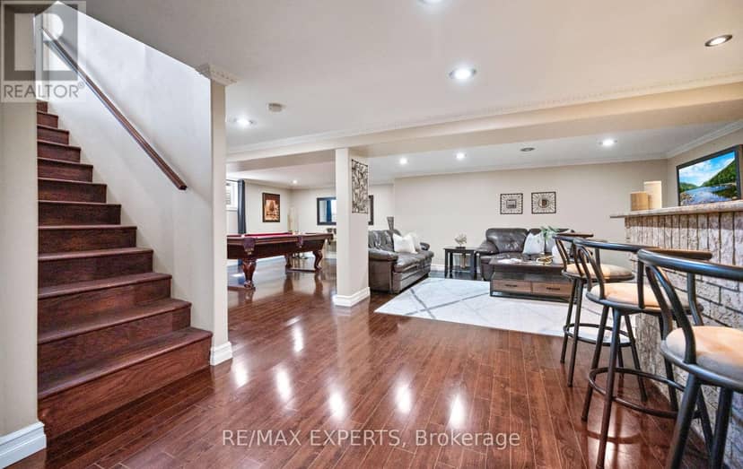7 Goodwood Road — photo 24 of 40