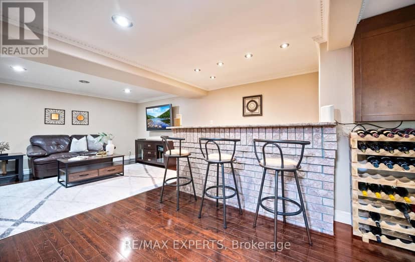 7 Goodwood Road — photo 32 of 40