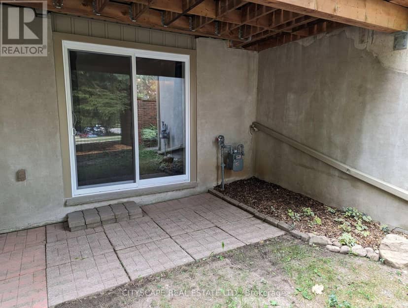 17 - 250 Keats Way — photo 28 of 35