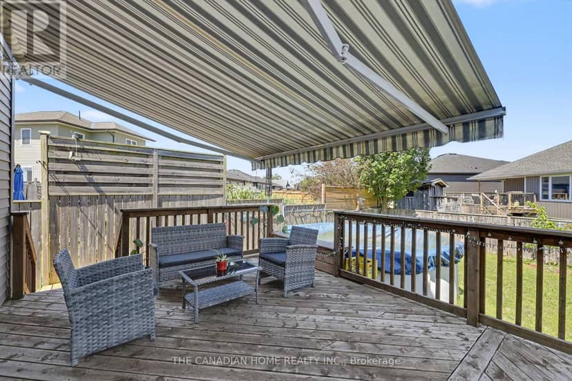 219 Picton Street E — photo 30 of 36
