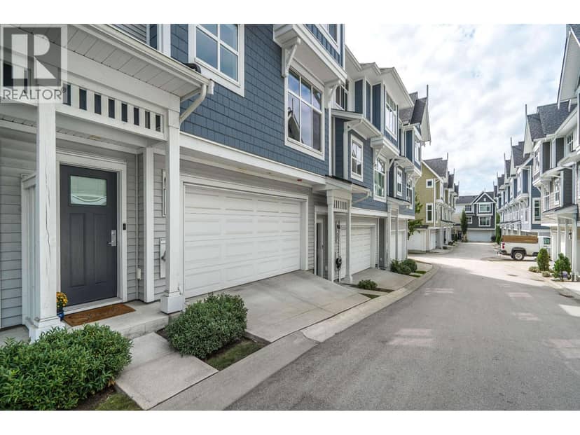 602 11295 PAZARENA PLACE, Maple Ridge, photo 2