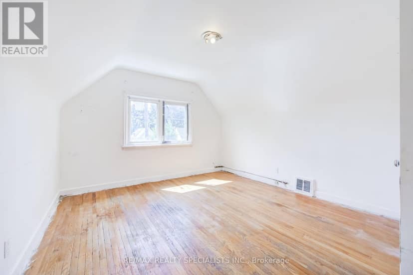 47 Singleton Road — photo 24 of 40