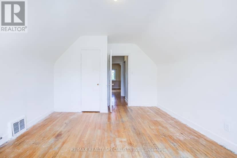 47 Singleton Road — photo 25 of 40