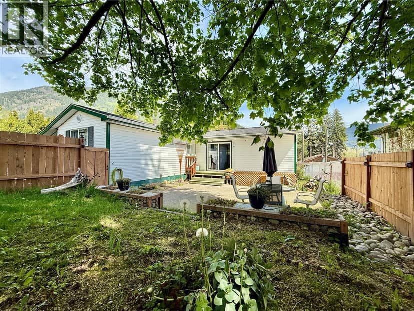 209 6th Avenue, Castlegar